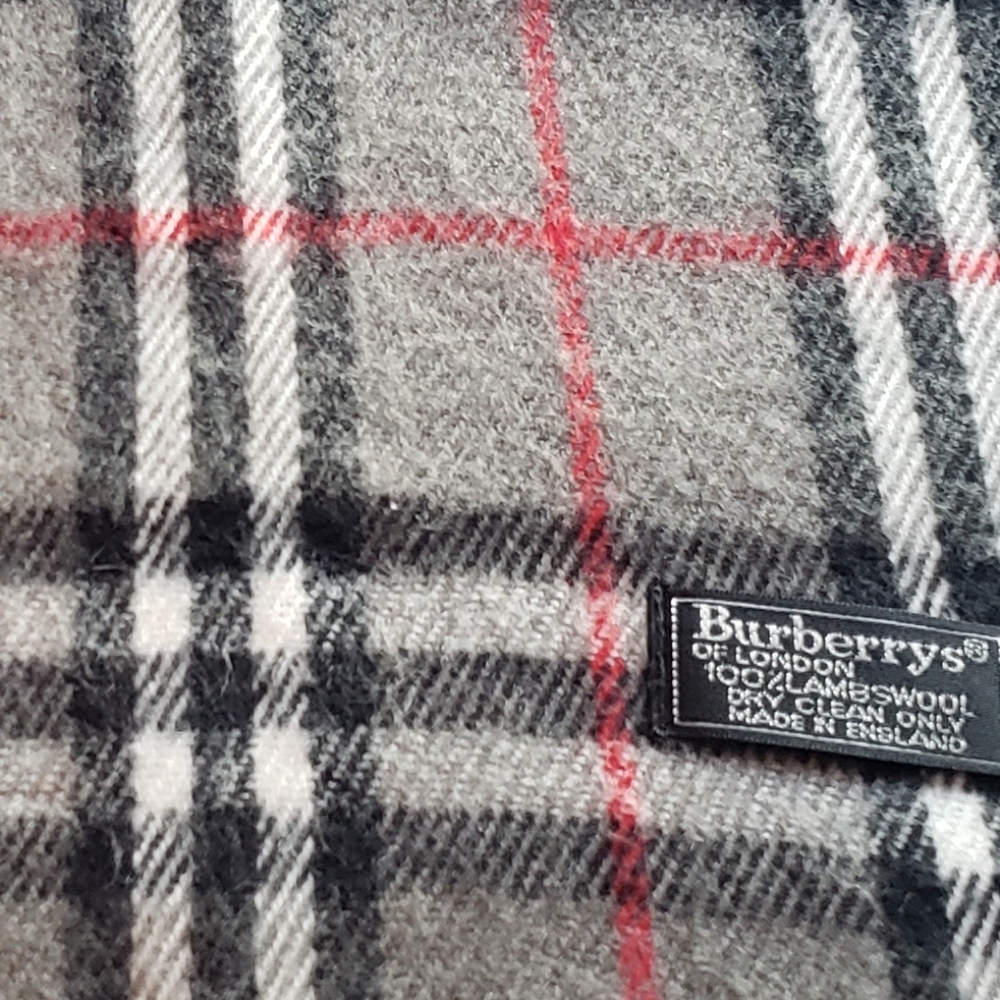 Authentic Pre-owned Burberry Scarf - Picture 7 of 11